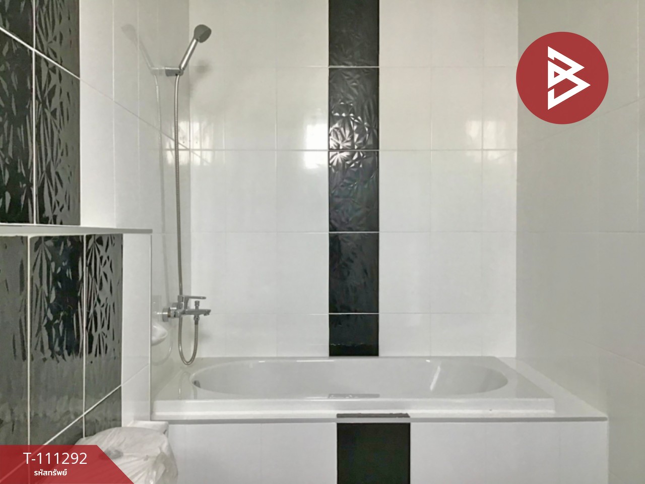 ขายบ้านเดี่ยวหรู 2 ชั้น ซ.ครัวแม่แห้ง เนื้อที่ 89.5 ตร.วา ท่าเสา อุตรดิตถ์ 11