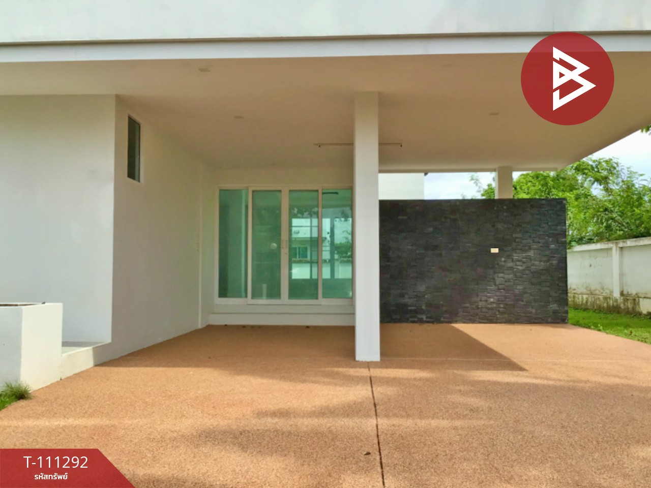 ขายบ้านเดี่ยวหรู 2 ชั้น ซ.ครัวแม่แห้ง เนื้อที่ 89.5 ตร.วา ท่าเสา อุตรดิตถ์ 2