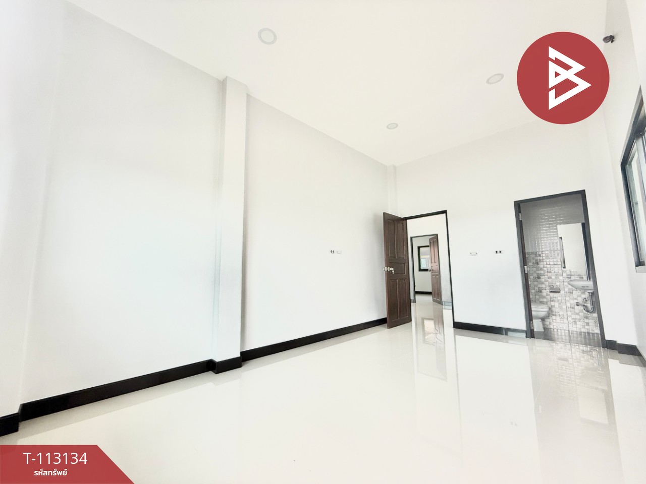 ขายบ้านเดี่ยว 2 หลัง ต.ลาดใหญ่ สมุทรสงคราม ทำเลดี พร้อมอยู่ 11