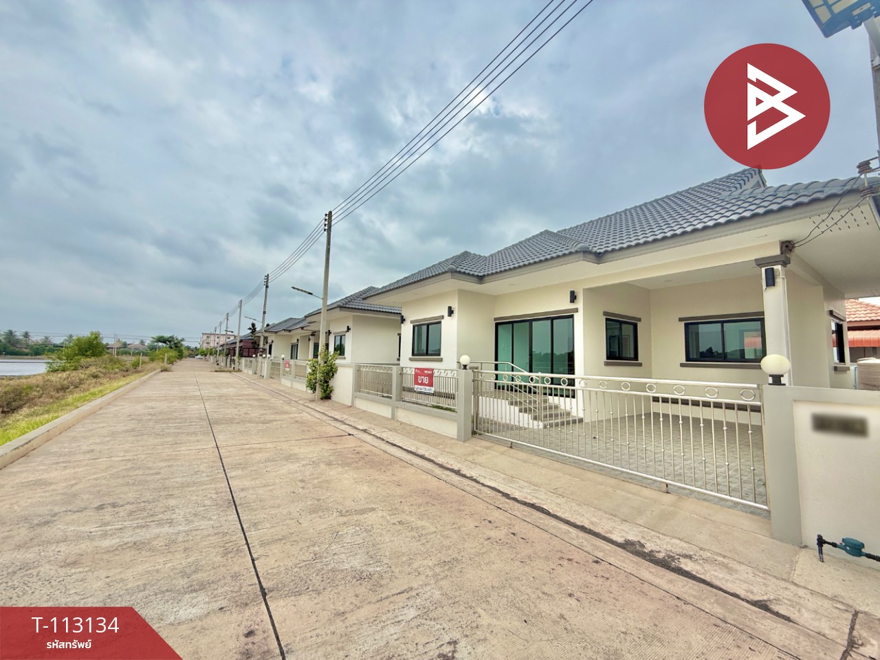 ขายบ้านเดี่ยว 2 หลัง ต.ลาดใหญ่ สมุทรสงคราม ทำเลดี พร้อมอยู่ 3