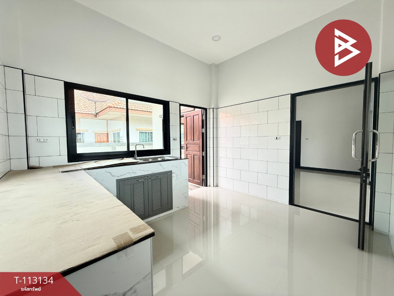 ขายบ้านเดี่ยว 2 หลัง ต.ลาดใหญ่ สมุทรสงคราม ทำเลดี พร้อมอยู่ 7