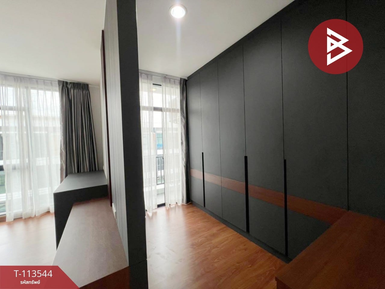 ขายสำนักงาน หมู่บ้านทรีโอ ร่มเกล้า (Trio Romklao) กรุงเทพฯ พร้อมดำเนินกิจการ 9