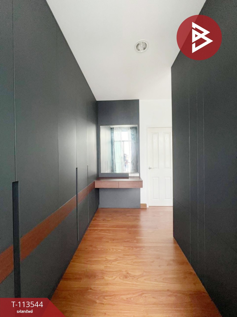 ขายสำนักงาน หมู่บ้านทรีโอ ร่มเกล้า (Trio Romklao) กรุงเทพฯ พร้อมดำเนินกิจการ 10