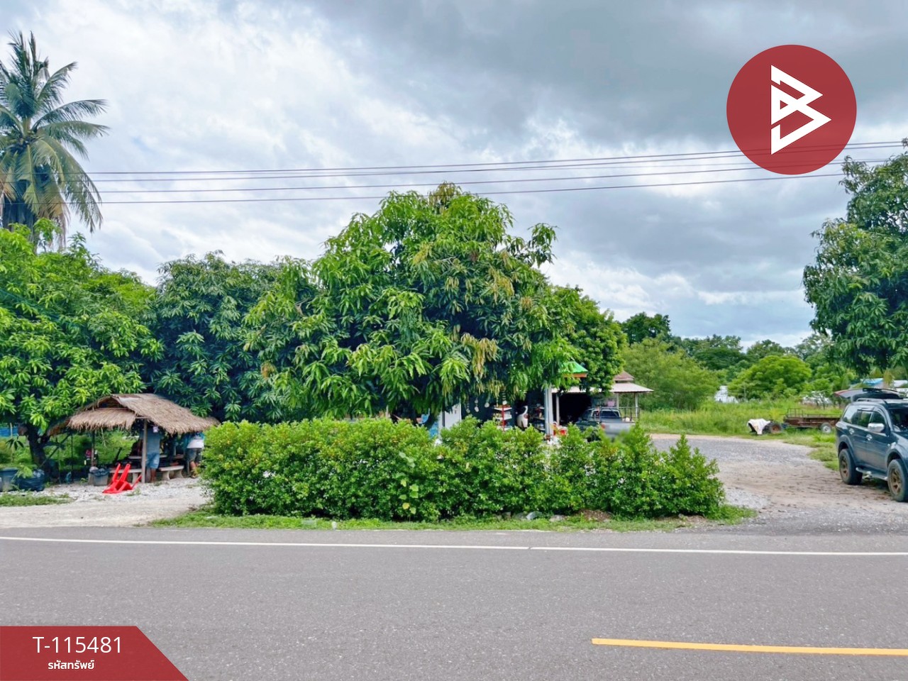 ขายบ้านพร้อมที่ดิน เนื้อที่ 3 ไร่ 31.6 ตร.วา ต.ดงขวาง อ.หนองขาหย่าง จ.อุทัยธานี ติดถนน ราคาถูก 10