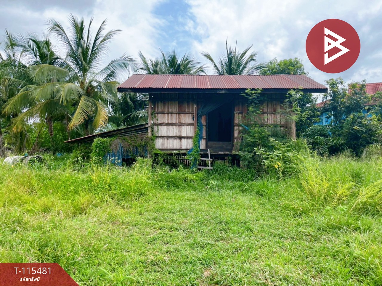 ขายบ้านพร้อมที่ดิน เนื้อที่ 3 ไร่ 31.6 ตร.วา ต.ดงขวาง อ.หนองขาหย่าง จ.อุทัยธานี ติดถนน ราคาถูก 3