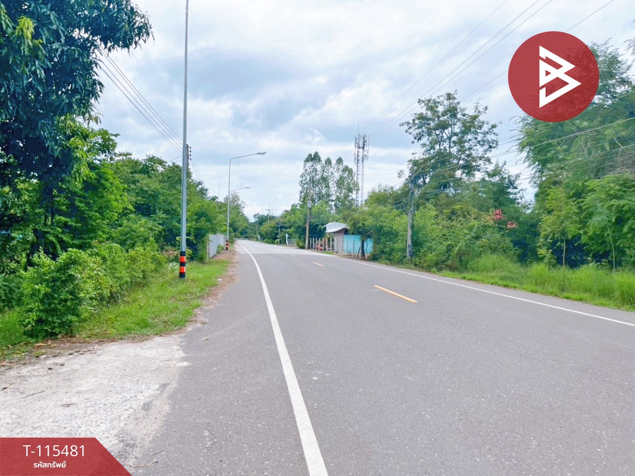 ขายบ้านพร้อมที่ดิน เนื้อที่ 3 ไร่ 31.6 ตร.วา ต.ดงขวาง อ.หนองขาหย่าง จ.อุทัยธานี ติดถนน ราคาถูก 8