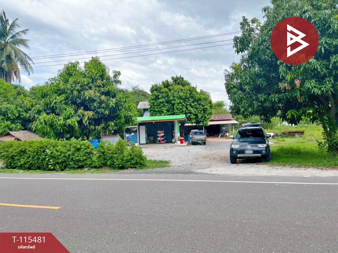 ขายบ้านพร้อมที่ดิน เนื้อที่ 3 ไร่ 31.6 ตร.วา ต.ดงขวาง อ.หนองขาหย่าง จ.อุทัยธานี ติดถนน ราคาถูก 11