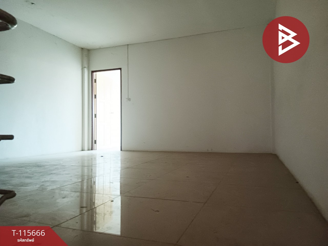 ขายอาคารพาณิชย์ 2 คูหา เนื้อที่ 54 ตารางวา ศาลาแดง อ่างทอง 8