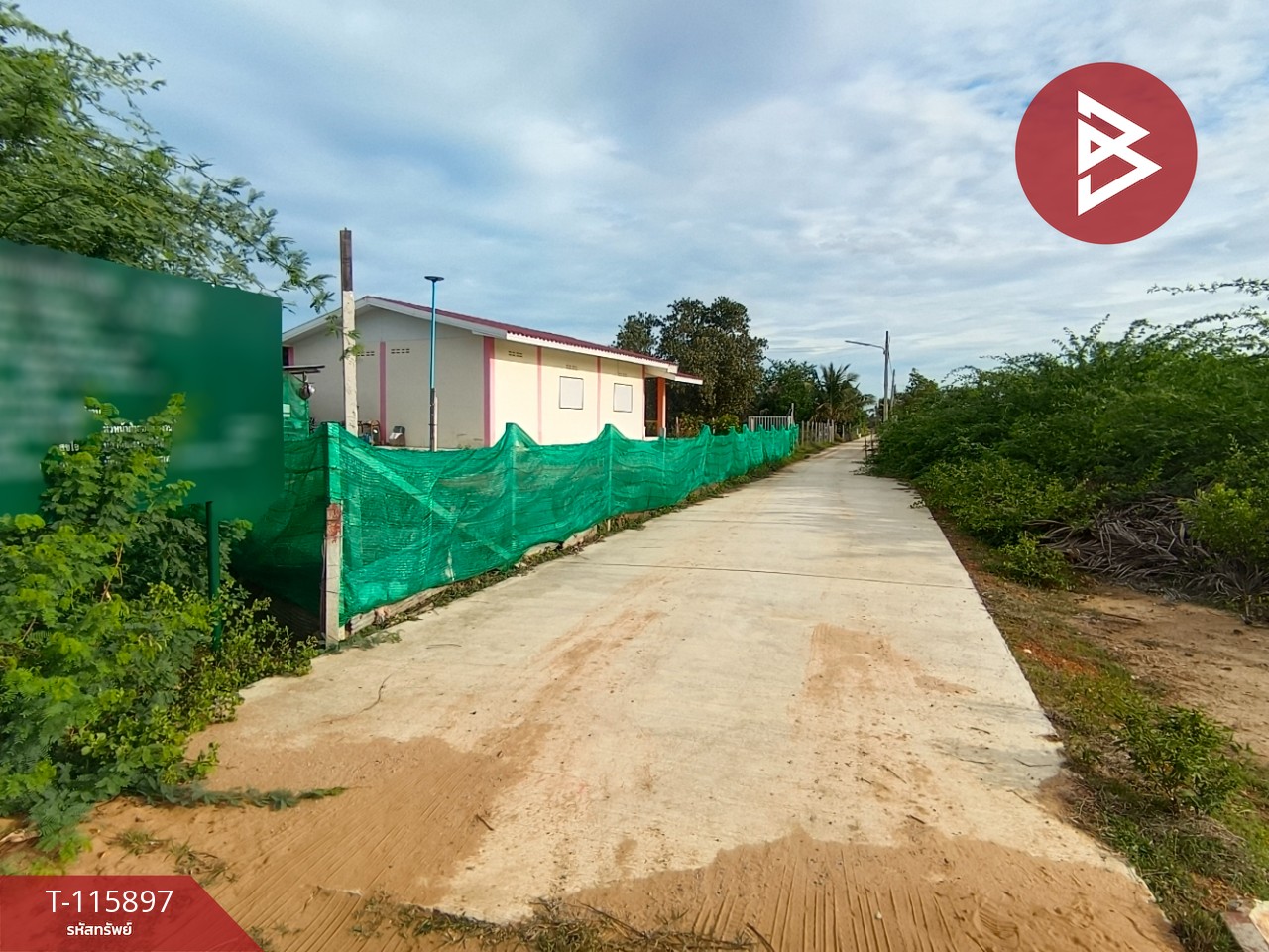 ขายที่ดินถมแล้ว เนื้อที่ 1 ไร่ 2 งาน 13 ตารางวา ต.บางเก่า อ.ชะอำ จ.เพชรบุรี วิวสวย 5