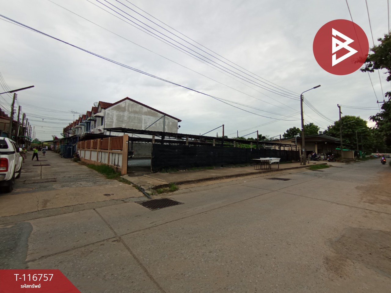 ขายทาวน์เฮ้าส์ ถ.เจริญทรัพย์ เนื้อที่ 16 ตร.วา หนองแค สระบุรี 13