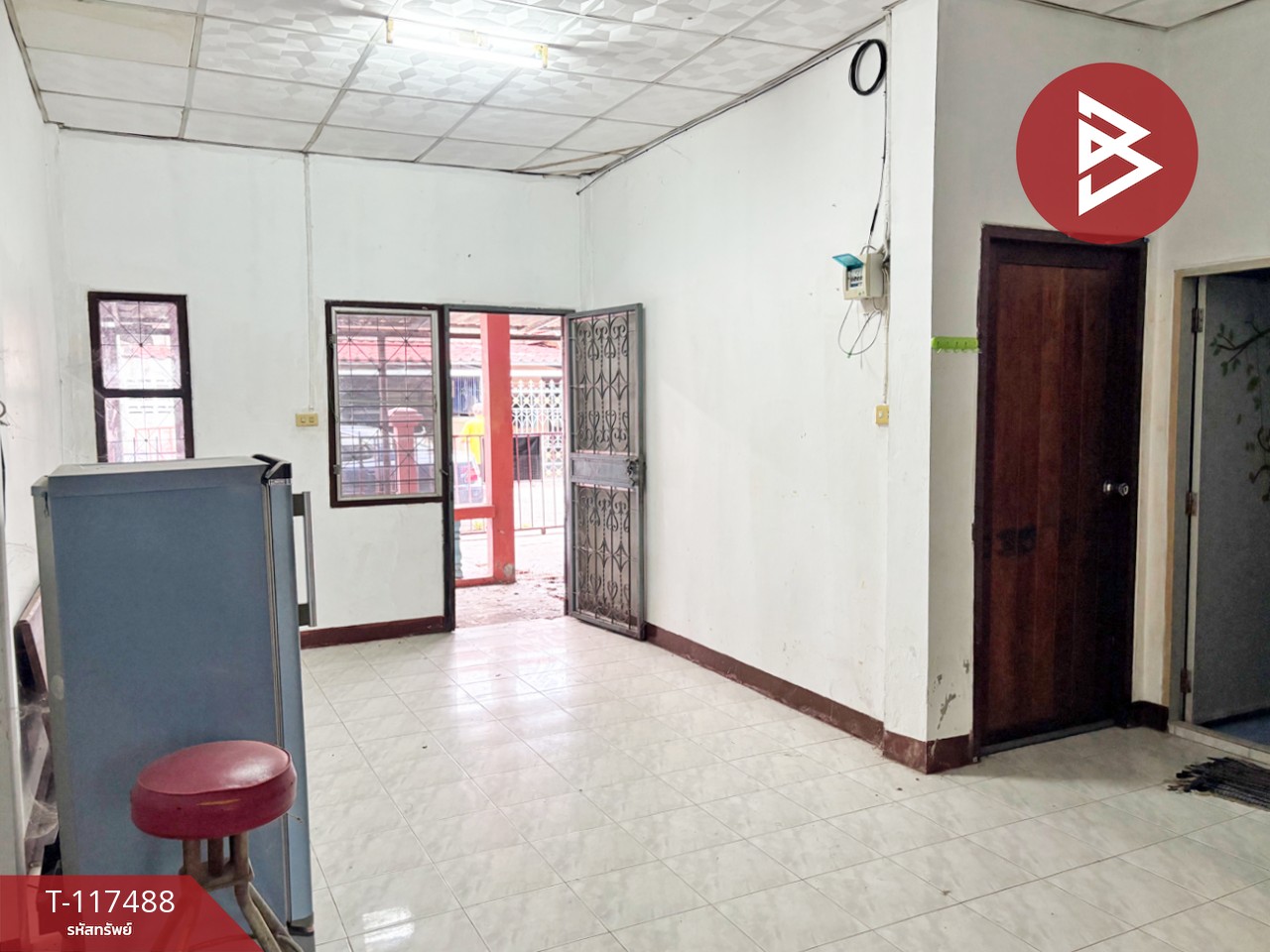 ขายทาวน์เฮ้าส์ เนื้อที่ 22.5 ตารางวา ตรงข้ามสวนนก  บ้านกล้วย เมืองชัยนาท 5