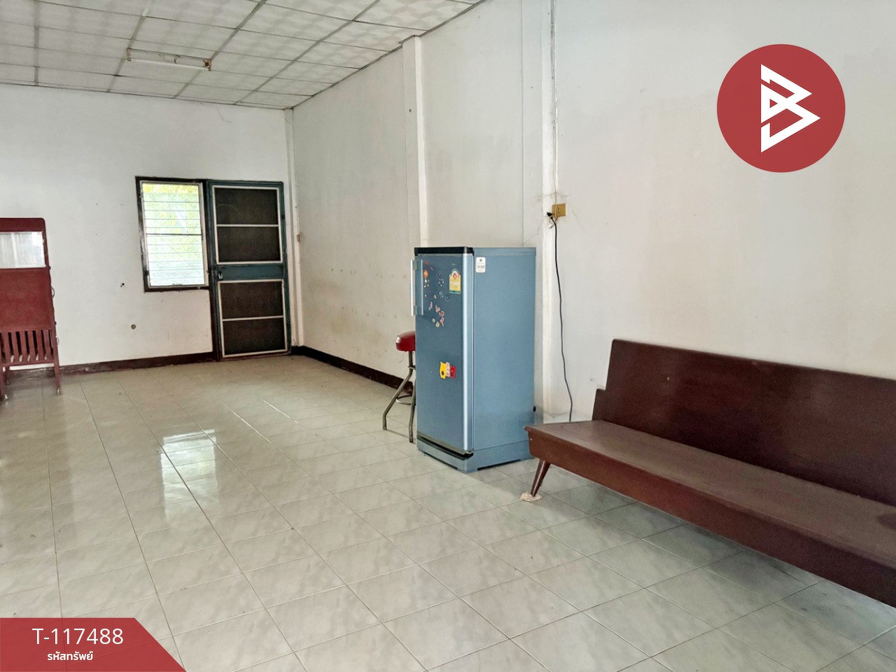 ขายทาวน์เฮ้าส์ เนื้อที่ 22.5 ตารางวา ตรงข้ามสวนนก  บ้านกล้วย เมืองชัยนาท 6