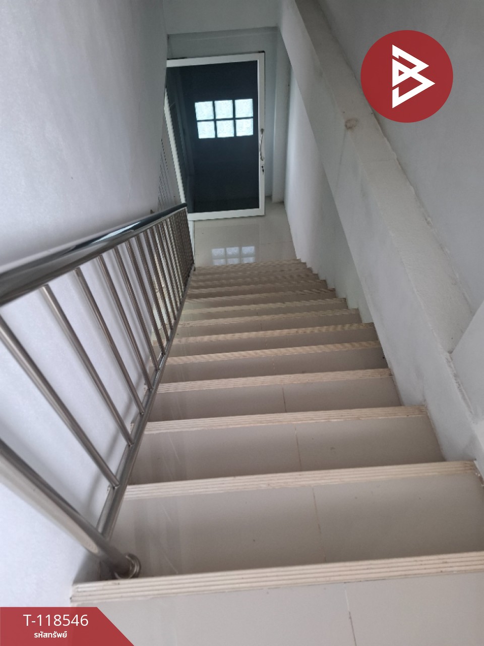 ขายอาคารพาณิชย์ 3 ชั้น เนื้อที่ 19.5 ตารางวา อ.เชียงคำ พะเยา ทำเลดีติดถนน 9