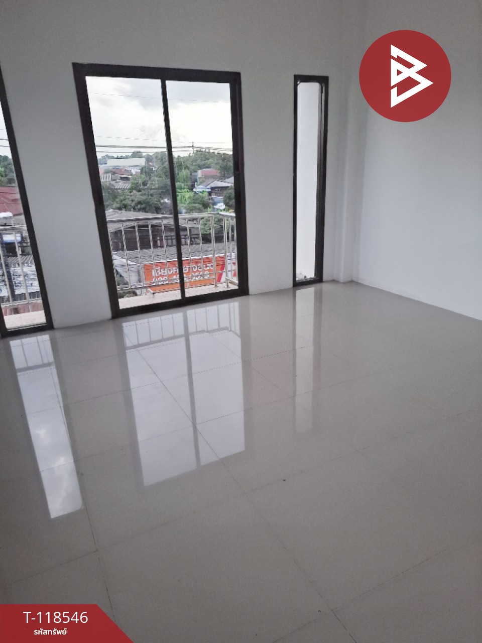 ขายอาคารพาณิชย์ 3 ชั้น เนื้อที่ 19.5 ตารางวา อ.เชียงคำ พะเยา ทำเลดีติดถนน 7