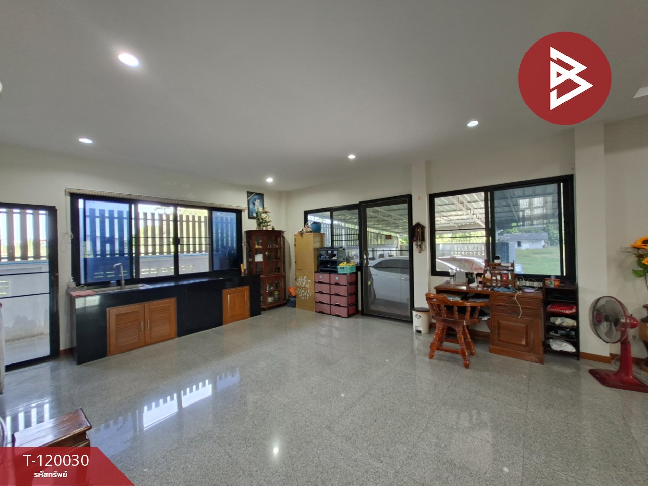 Property image 8