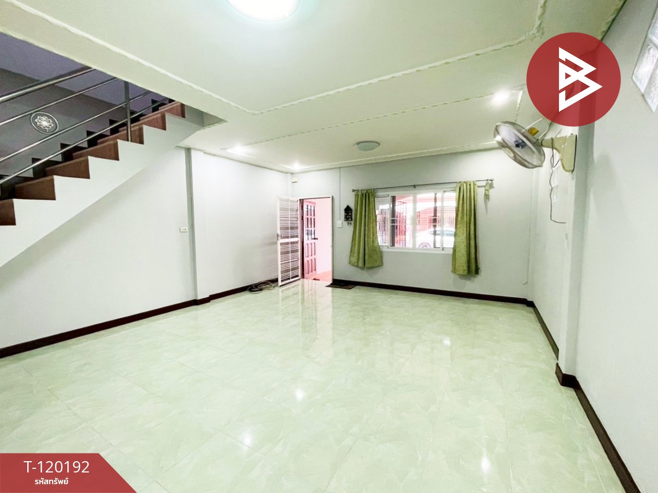 ขายทาวน์เฮ้าส์ หมู่บ้านสุวรรณธานี ลำพยา นครปฐม 3