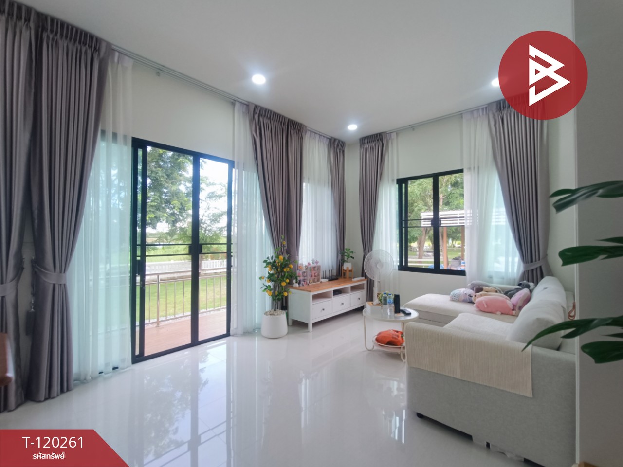 Property image 8