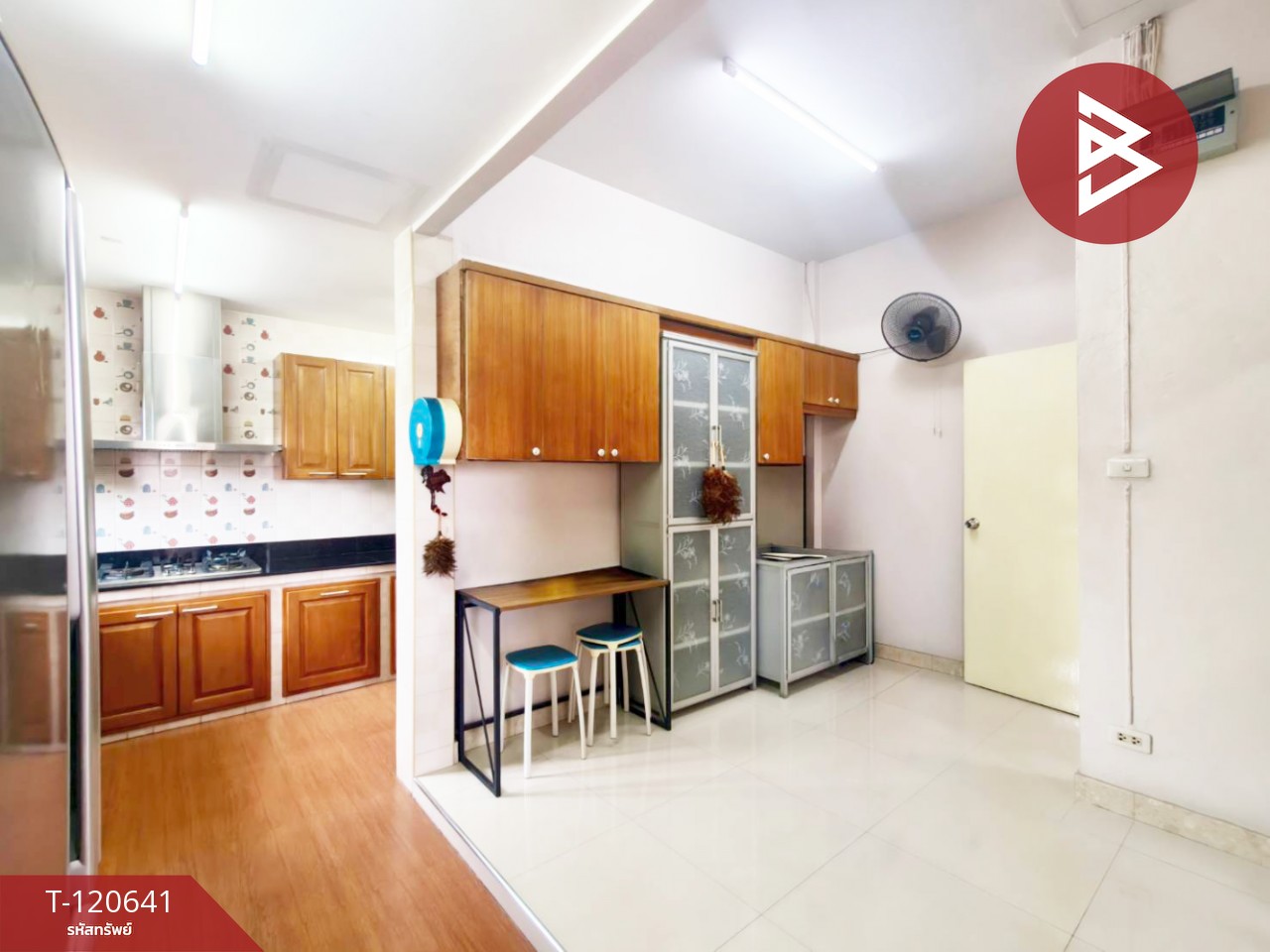 Property image 8