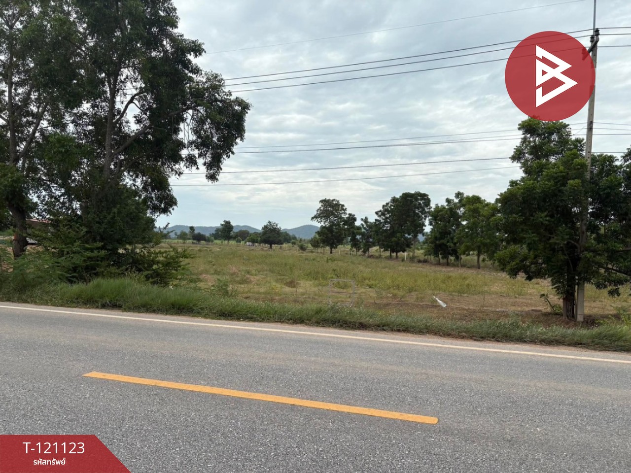 ขายด่วนที่ดิน เนื้อที่ 10 ไร่ 3 งาน 26 ตารางวา ติดถนน 4 เลน อ.เลาขวัญ กาญจนบุรี 1