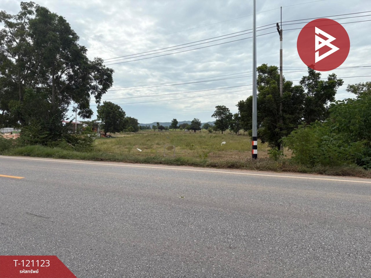 ขายด่วนที่ดิน เนื้อที่ 10 ไร่ 3 งาน 26 ตารางวา ติดถนน 4 เลน อ.เลาขวัญ กาญจนบุรี 6