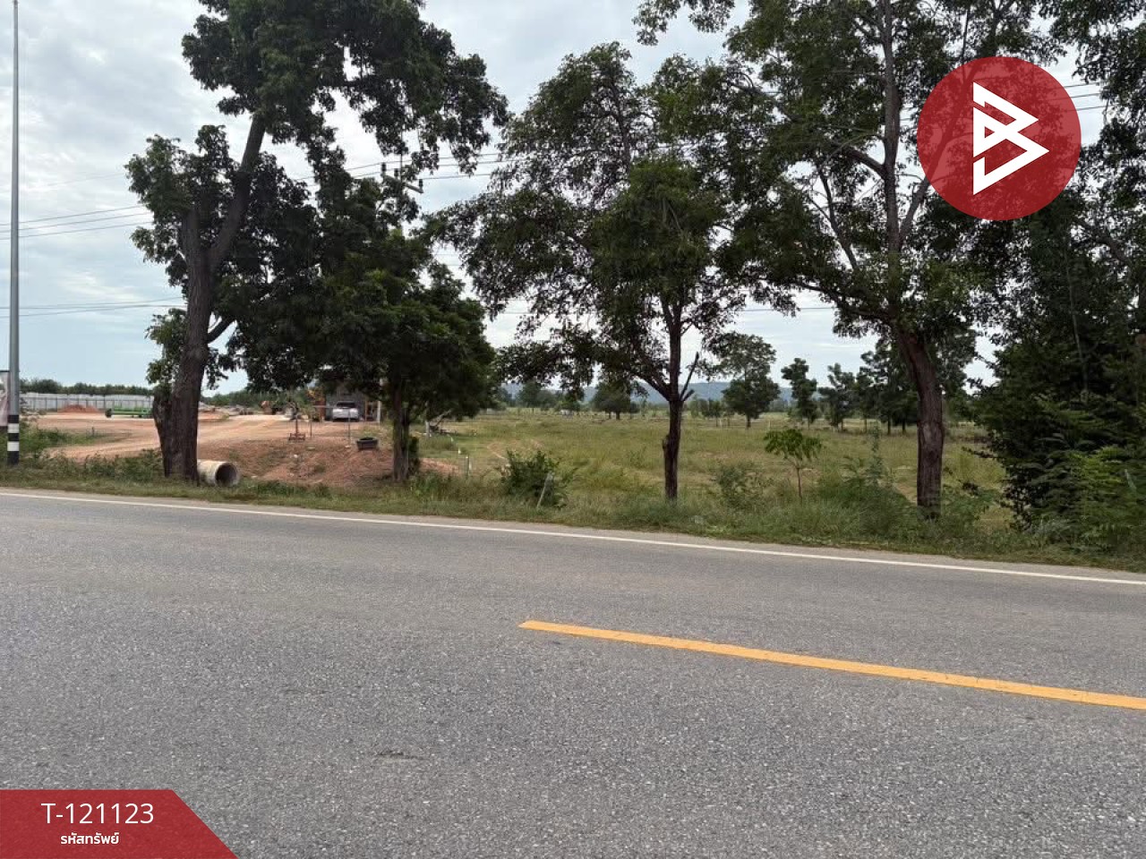 ขายด่วนที่ดิน เนื้อที่ 10 ไร่ 3 งาน 26 ตารางวา ติดถนน 4 เลน อ.เลาขวัญ กาญจนบุรี 2