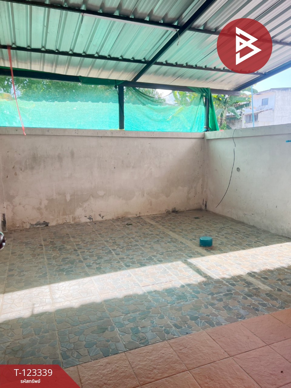 ขายอาคารพาณิชย์ 2 ชั้น เนื้อที่ 21.2 ตารางวา อ.บ้านโฮ่ง ลำพูน ทำเลดี 6