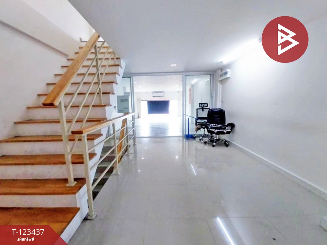 ขายอาคารพาณิชย์ 4 ชั้น เนื้อที่ 20.9 ตร.วา บางเสาธง สมุทรปราการ 4