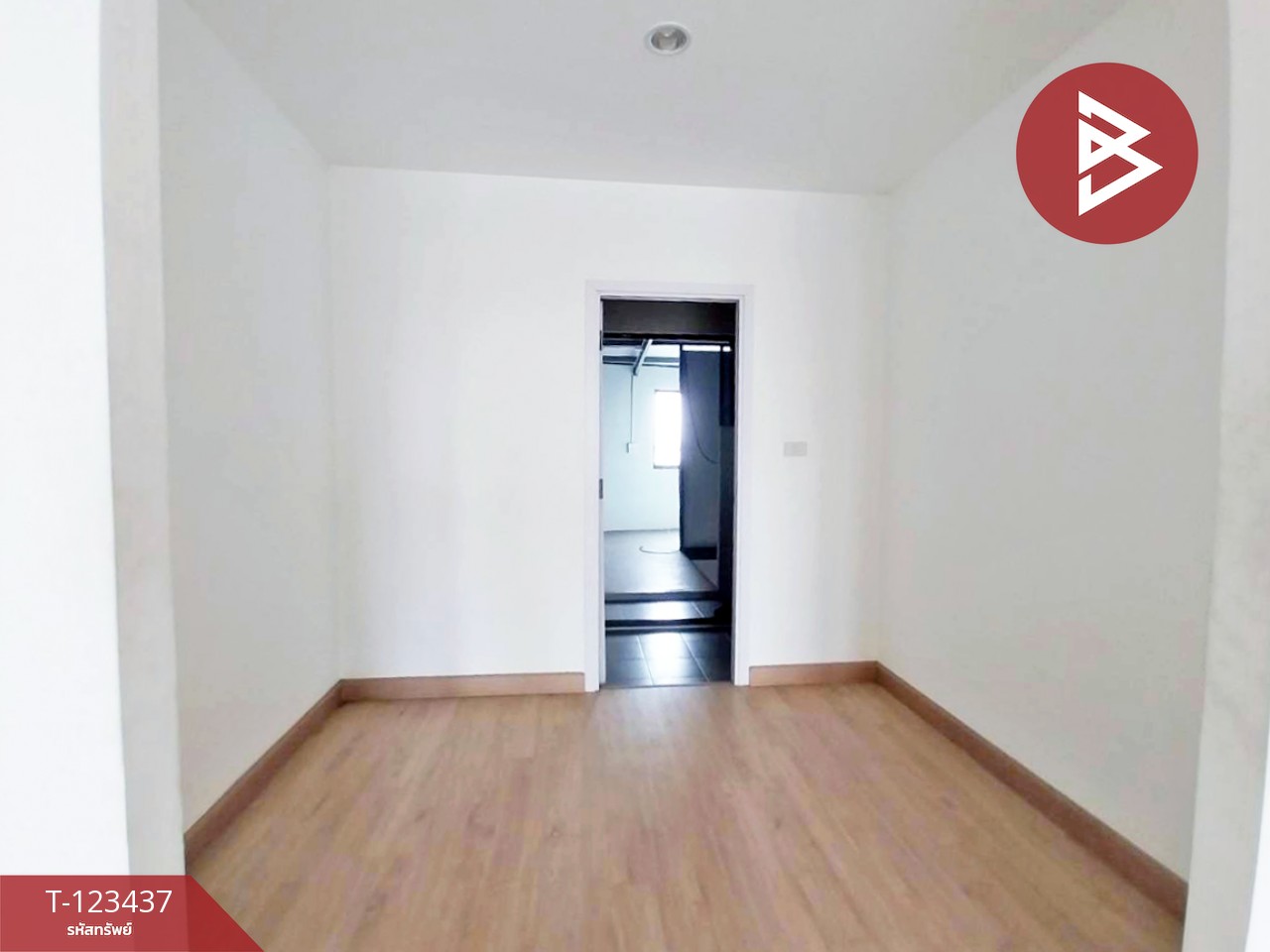 ขายอาคารพาณิชย์ 4 ชั้น เนื้อที่ 20.9 ตร.วา บางเสาธง สมุทรปราการ 9