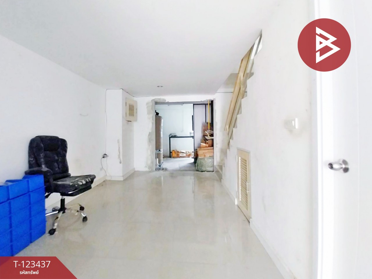 ขายอาคารพาณิชย์ 4 ชั้น เนื้อที่ 20.9 ตร.วา บางเสาธง สมุทรปราการ 2