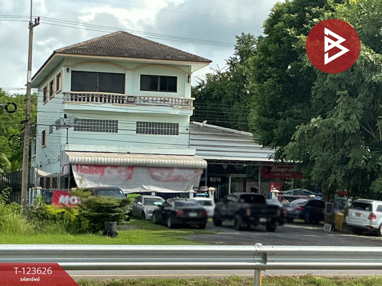 ขายบ้านเดี่ยว 2 ชั้นครึ่งพร้อมที่ดิน เนื้อที่ 150 ตารางวา ชุมแพ ขอนแก่น ติดถนนใหญ่ 1