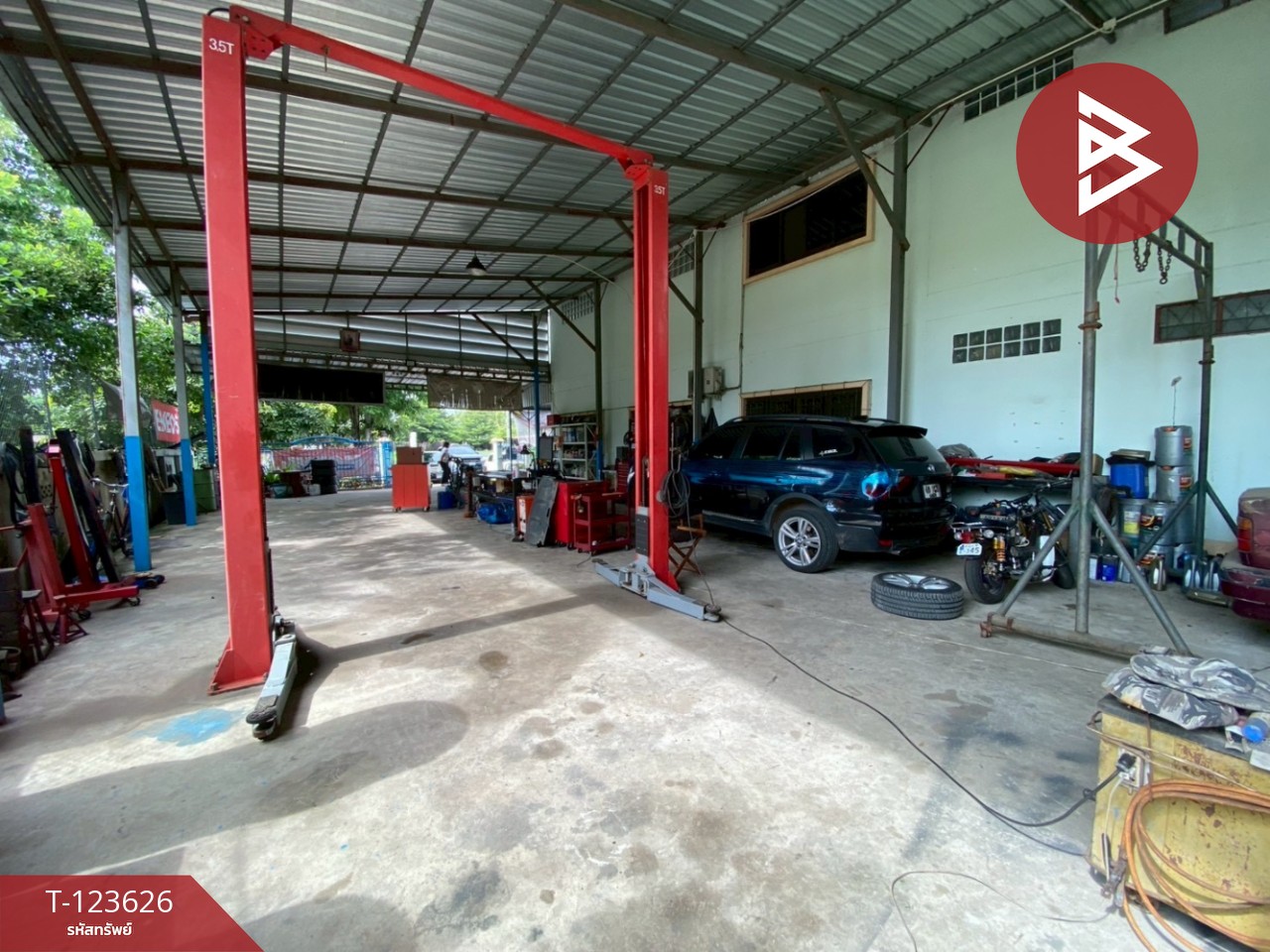 ขายบ้านเดี่ยว 2 ชั้นครึ่งพร้อมที่ดิน เนื้อที่ 150 ตารางวา ชุมแพ ขอนแก่น ติดถนนใหญ่ 5