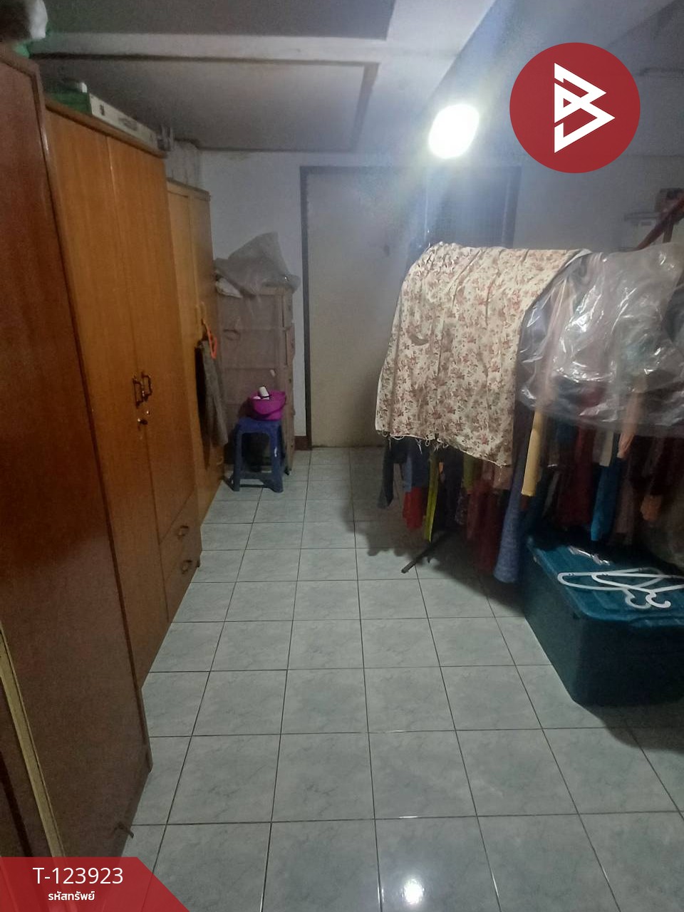 ขายอาคารพาณิชย์ 3 ชั้น แยกโพธิการ แสนตุ้ง เขาสมิง ตราด 8