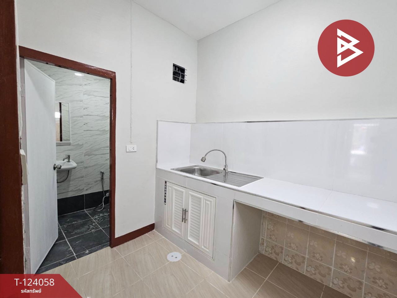 ขายด่วนทาวน์เฮ้าส์หลังมุม หมู่บ้านทับทอง บางเสาธง สมุทรปราการ รีโนเวทใหม่ 10