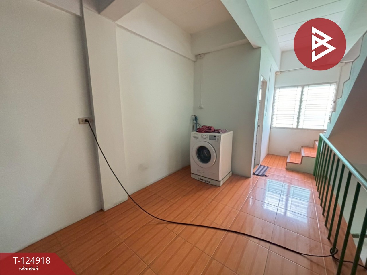 ขายอาคารพาณิชย์ 2 คูหา เนื้อที่ 40 ตร.วา ทับมา ระยอง 4