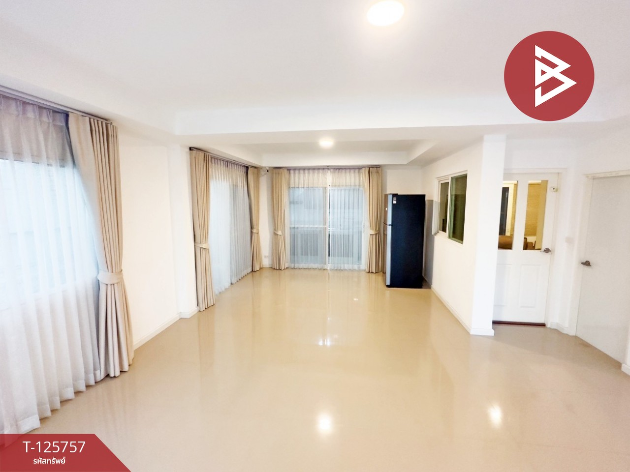 ขายบ้านแฝด หมู่บ้านคิวดิสทริค สุขสวัสดิ์ 76 (Q.District Suksawat 76) สมุทรปราการ บ้านสวย ตกแต่งพร้อมอยู่ 4