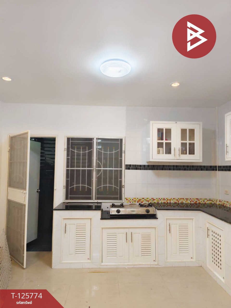 ขายทาวน์​เฮ้าส์​ หมู่บ้านเอโทล บาหลี บีช อ่อนนุช-ลาดกระบัง ฉะเชิงเทรา ​รีโน​เวท พร้อมอยู่ 7