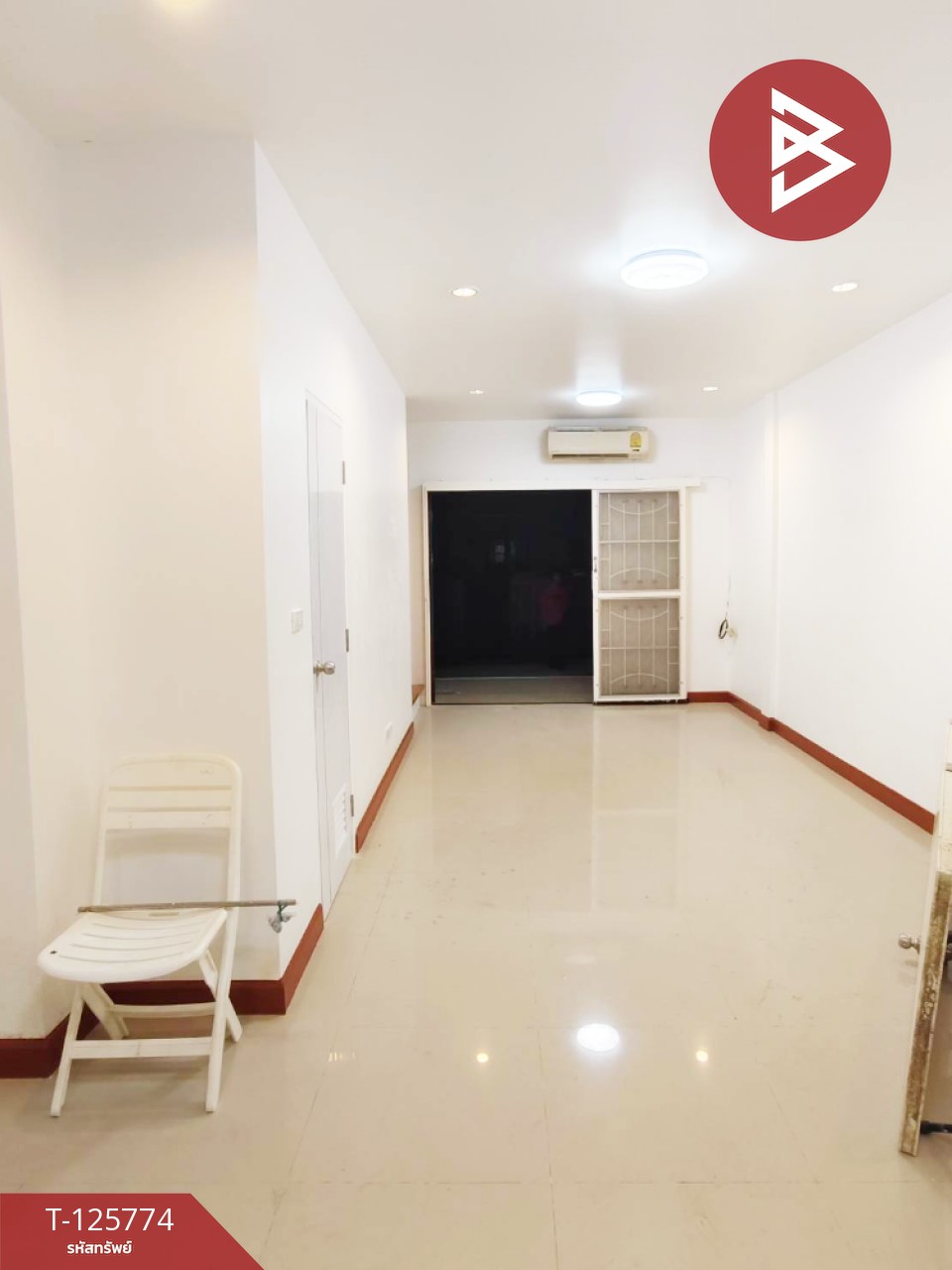 ขายทาวน์​เฮ้าส์​ หมู่บ้านเอโทล บาหลี บีช อ่อนนุช-ลาดกระบัง ฉะเชิงเทรา ​รีโน​เวท พร้อมอยู่ 4