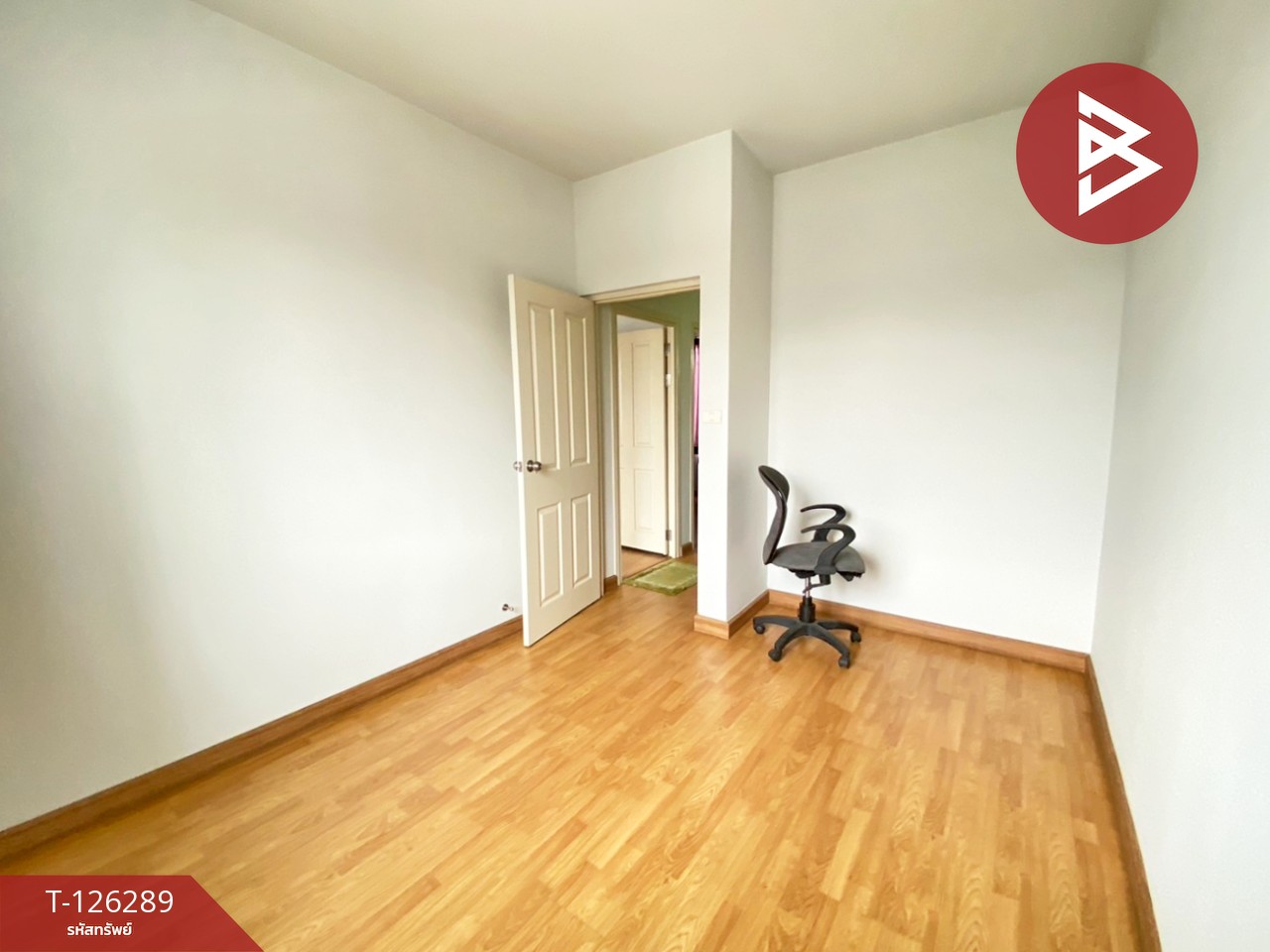 ขายทาวน์เฮ้าส์ หมู่บ้านเดอะคัลเลอร์ส บางนา กม.10 บางพลี สมุทรปราการ 11