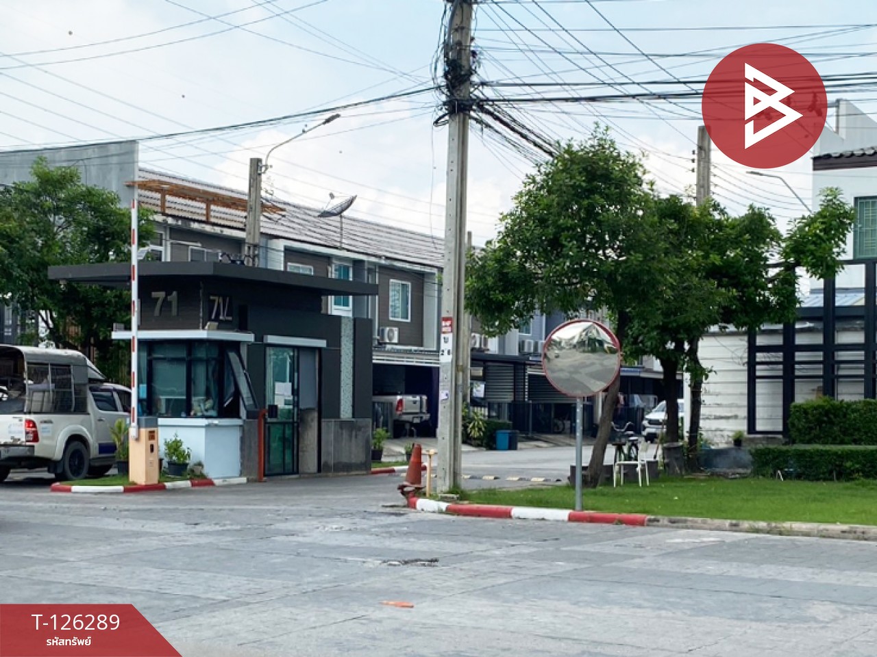 ขายทาวน์เฮ้าส์ หมู่บ้านเดอะคัลเลอร์ส บางนา กม.10 บางพลี สมุทรปราการ 14