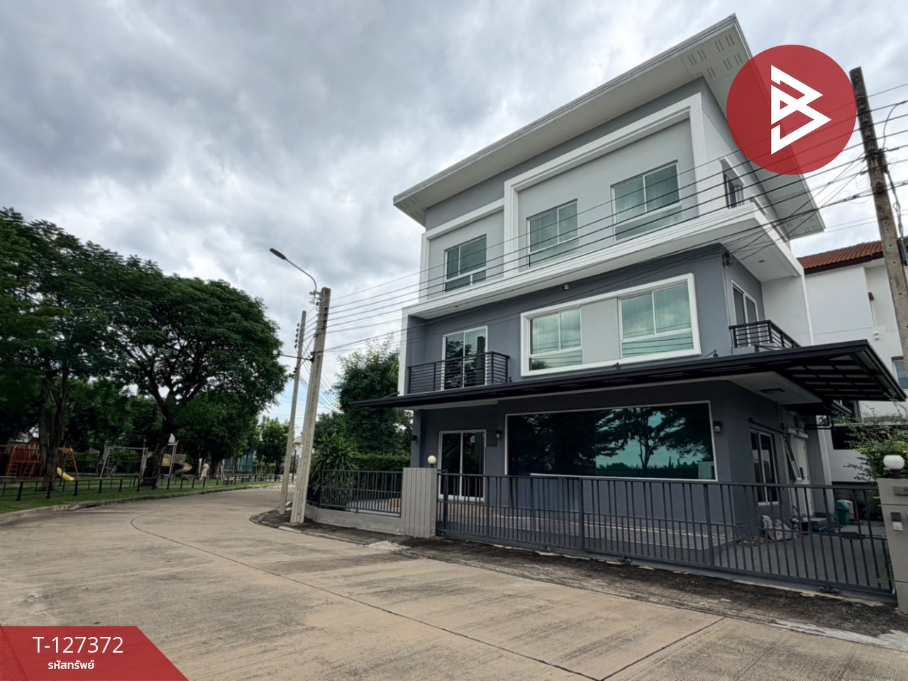 ขายบ้านเดี่ยว 3 ชั้น คาซ่าพรีเมียม พระราม 2 (Casa Premium Rama 2) ตกแต่งพร้อมเข้าอยู่ 2