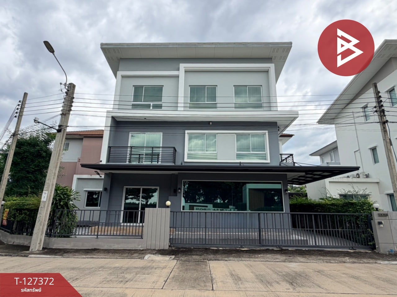 ขายบ้านเดี่ยว 3 ชั้น คาซ่าพรีเมียม พระราม 2 (Casa Premium Rama 2) ตกแต่งพร้อมเข้าอยู่ 1