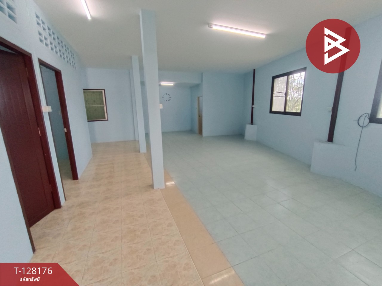 ขายทาวน์เฮ้าส์หลังริม เนื้อที่ 38.9 ตร.วา หนองเสม็ด ตราด 13