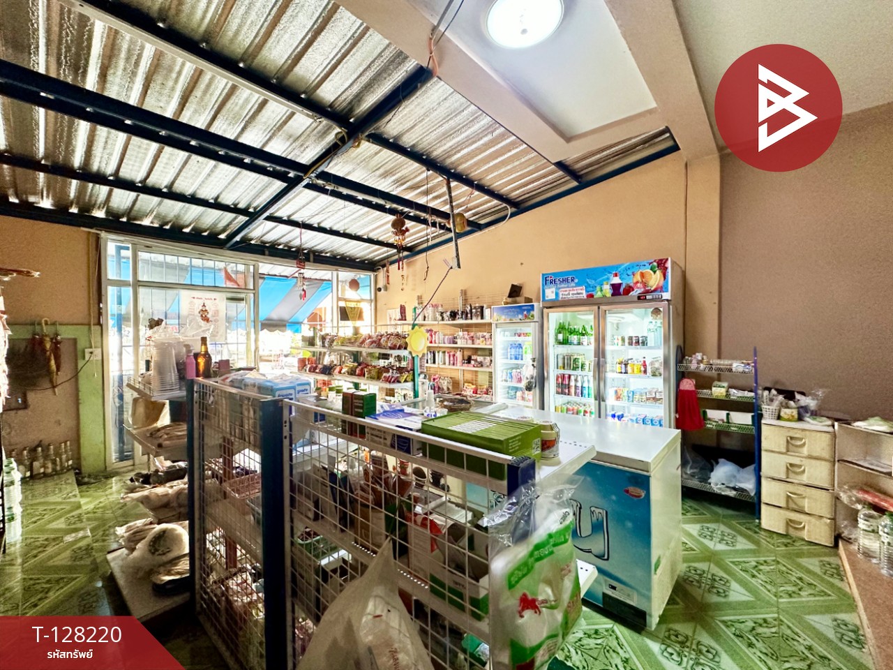 ขายทาวน์เฮ้าส์ แถมฟรีกิจการร้านค้า พร้อมทำต่อได้เลย หมู่บ้านปารียา ศรีราชา ชลบุรี 5