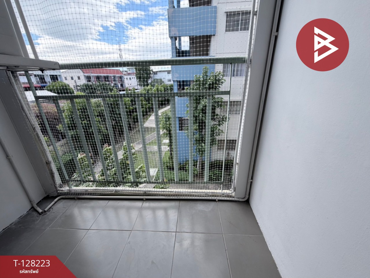 ขายคอนโค ลุมพินี คอนโดทาวน์ ชลบุรี-สุขุมวิท ชลบุรี (Lumpini Condo Town Chonburi-Sukhumvit) 4