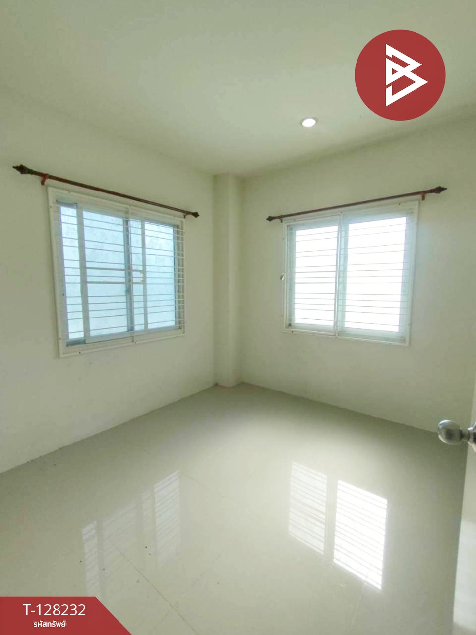 ขายทาวน์เฮ้าส์ หมู่บ้านสุขุมวิท มอเตอร์เวย์ (Sukhumvit Motorway) ฉะเชิงเทรา 7