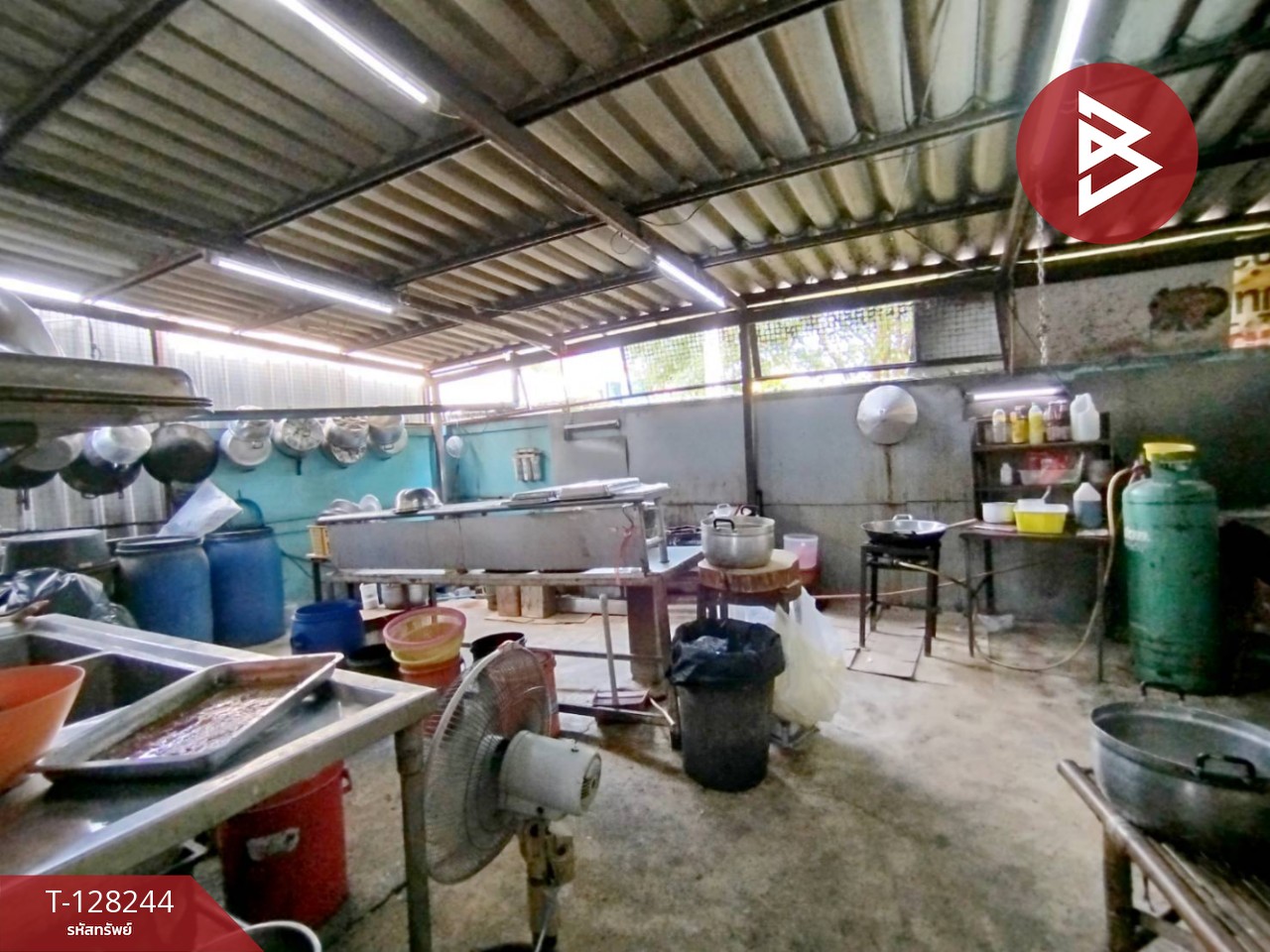 ขายอาคารพาณิชย์พร้อมกิจการ เนื้อที่ 54.8 ตร.วา สามพราน นครปฐม 6