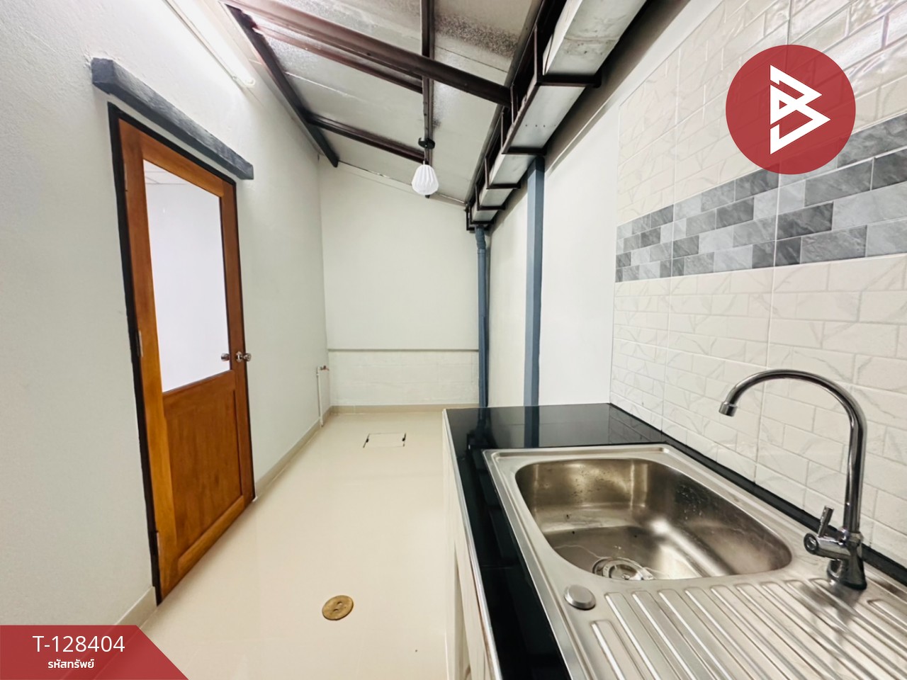 ขายทาวน์เฮ้าส์ เนื้อที่ 20 ตารางวา หมู่บ้านเกษมเพชร นครปฐม 8