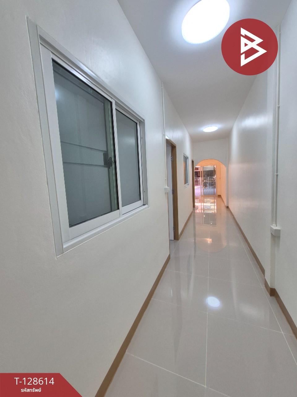 ขายทาวน์เฮ้าส์ หมู่บ้านชลเทพ บางพลี สมุทรปราการ พร้อมอยู่ 6