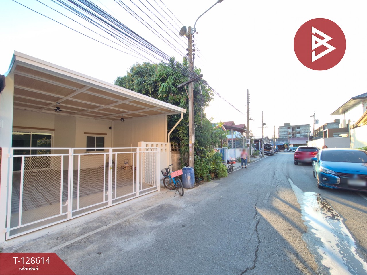 ขายทาวน์เฮ้าส์ หมู่บ้านชลเทพ บางพลี สมุทรปราการ พร้อมอยู่ 2