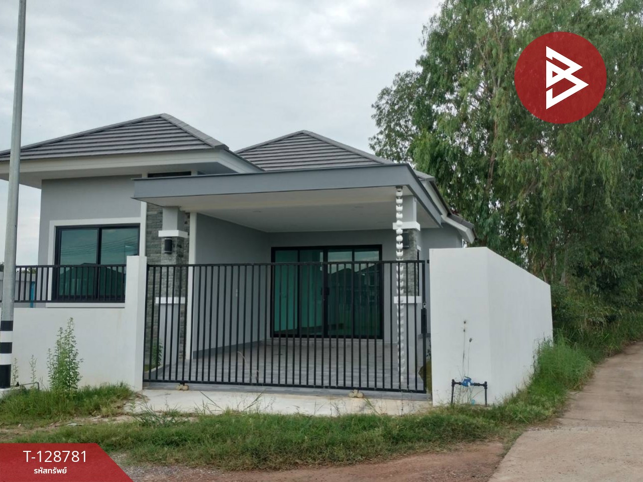 ขายบ้านเดี่ยว เนื้อที่ 40.6 ตร.วา พร้อมอยู่ พิษณุโลก บรรยากาศดี ใกล้แหล่งชุมชน 2